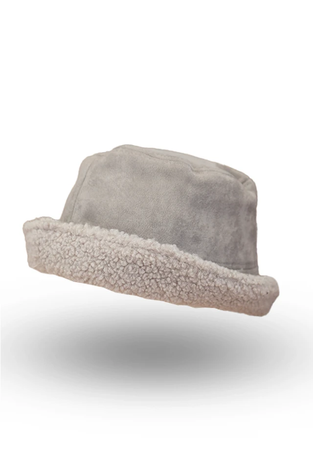 Pălărie tip bucket cu căptușeală din blană